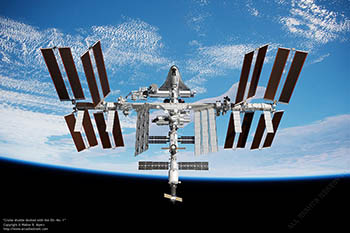 Cruise shuttle docked with the ISS - No. 1