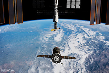 Soyuz TMA-M approaching the ISS
